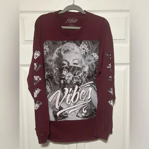 Popular Poison Sz. XL 2012 Long Sleeve T-Shirt Marylin Monroe “Good Vibes” Red.